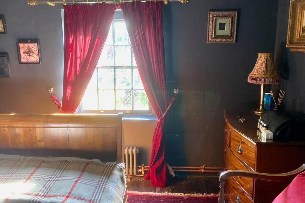 17Th Century Boutique Getaway In The Countryside Martin Mill Exterior foto